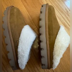 Koolaburra Tan Slippers with Cream Lining